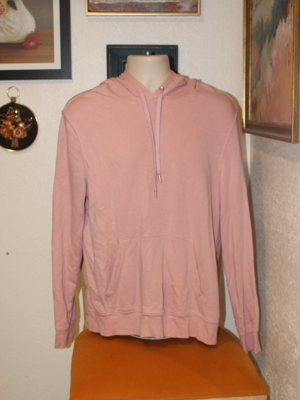 H&M Men’s Pink Pullover Hoodie Size Large Regular Fit